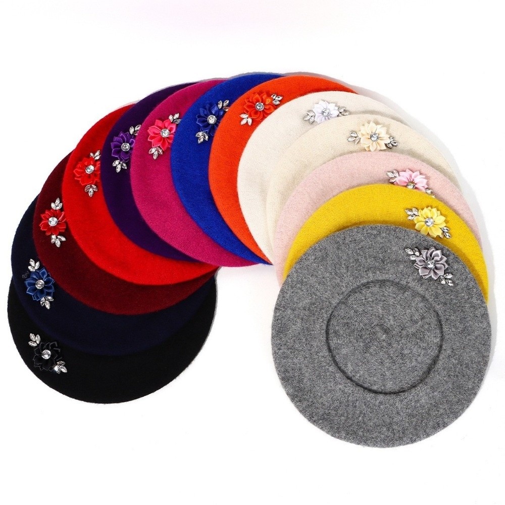 Béret en laine uni doux, orné  - Beret French Wool avis et prix